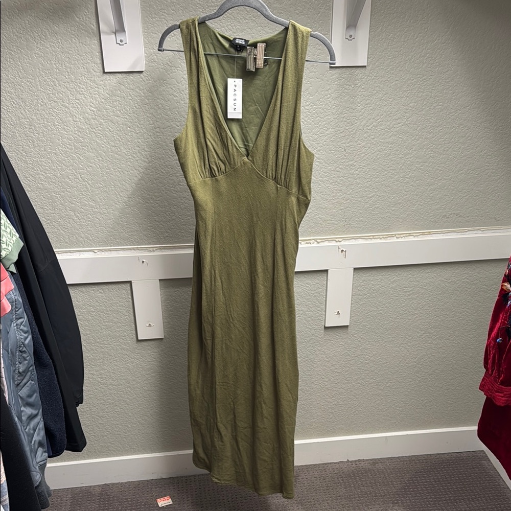 PacSun Green Sleeveless V-Neck Bodycon Maxi Dress